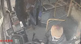 ezgif-3-204e21615eb2.gif
