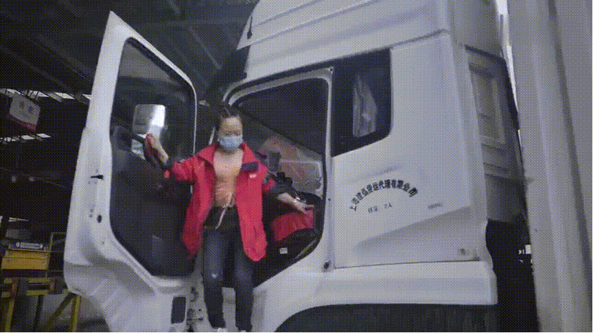 3B75EF53F5992B25959F3DD3FEB2A1F3C6A7FED6_size4687_w864_h486.gif