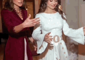 FF47AC8FA1D0DA495A50D267EBDDA3844B75CA45_size737_w334_h238.gif