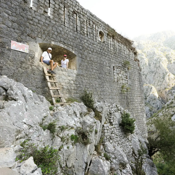 id5644386-Retirement-Travelers2.jpg