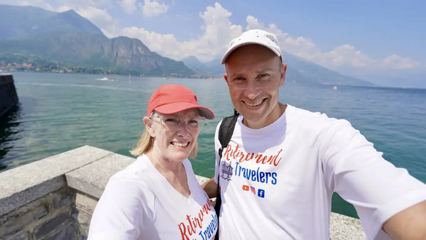 id5644387-Retirement-Travelers3.jpg