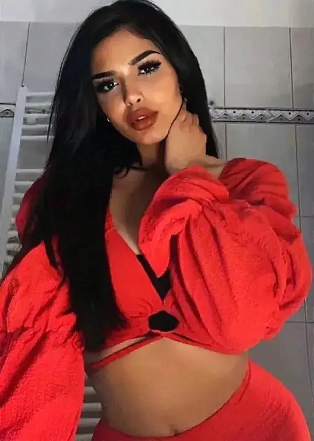 B6E39A4A2A45FF1274FC17CBFAFFBFF1EC981370_size51_w620_h872.jpg