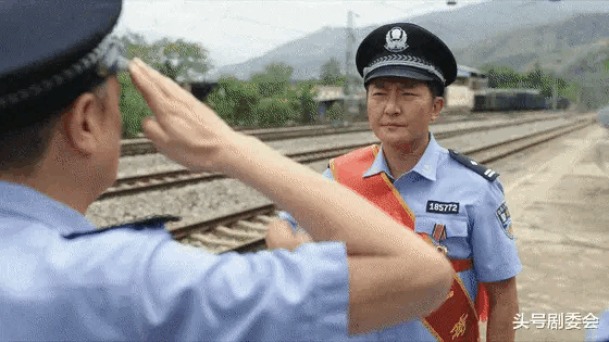 ezgif-6-8b95ffd405.gif