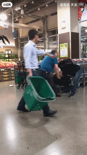 67a3b275d18b7.gif