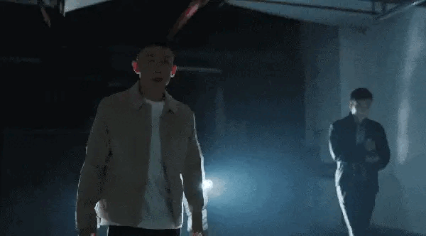 ezgif-8b764c068bbcce.gif