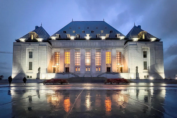 com_pho_supreme-court-building_gettyi-1433478467.jpg