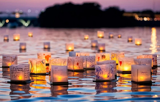 water-lantern-festival-calgary-7Z2Jtj9l.main.jpg