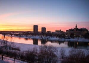 Best-Places-To-Retire-In-Canada-Saskatoon-2-300x214.jpg
