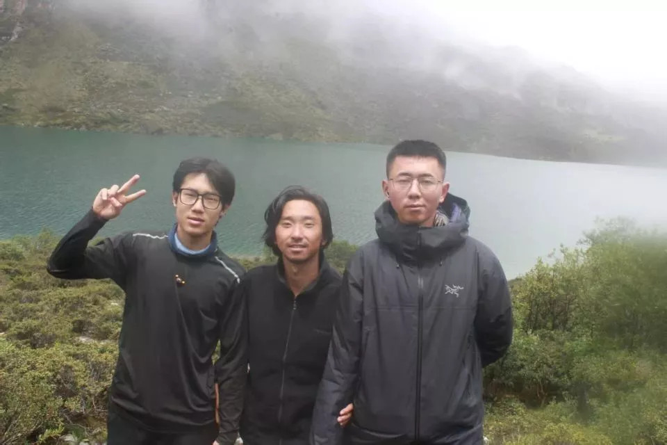 1764783451113764.jpg b6de4deaef4a0cdb5ef59a792982945a.jpg