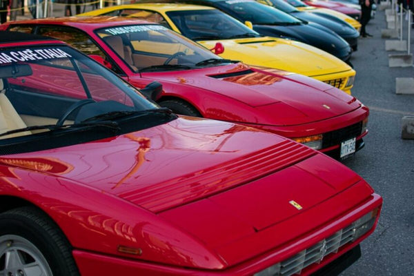 1781870999854442.jpg Ottawa-Ferrari-Festival-855x570.jpg
