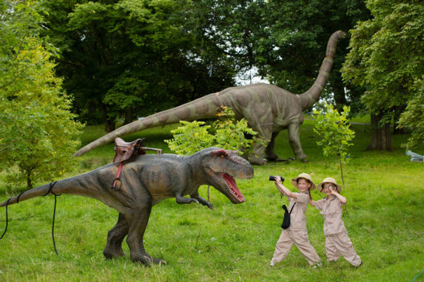 Jurassic_Kingdom_Jurassic_Kingdom_brings_life_size_animatronic_d-1-855x570.jpg