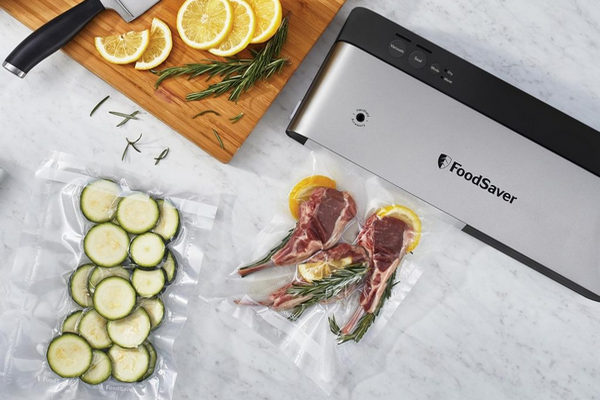 缩略图 | FoodSaver紧凑型真空封口机：原价129.99，打6.2折，特价79.99