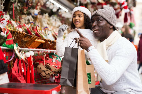 缩略图 | 渥太华周末精彩活动全攻略 (11月7日-9日）：圣诞工艺品展，战争纪念碑免费导览，古董艺术博览会，电影节，各种集市，……