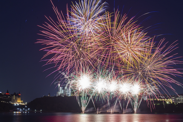缩略图 | 2026年首都地区烟花秀：点亮首都夜空，体验视觉盛宴！