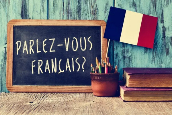 缩略图 | 【免费】法语外教课下周三晚上正式开课了：线下实体课，外教为主，中教为辅