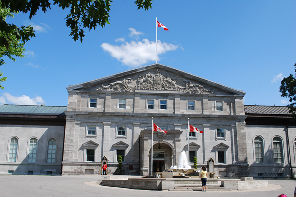 缩略图 | 2023年加拿大总督府 (Rideau Hall) 开放日：醉心鸟语花香，浸染历史文化！