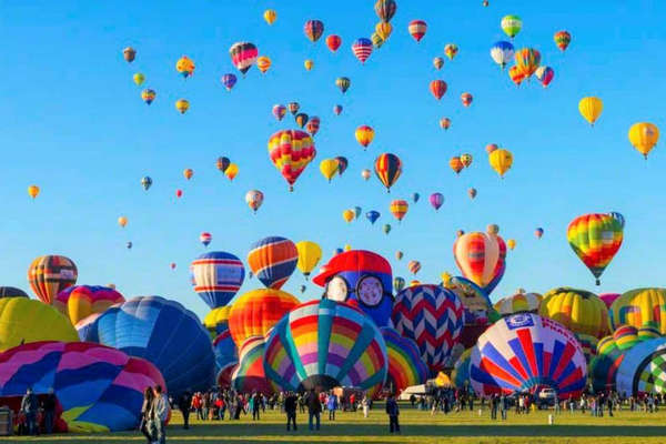缩略图 | 2023年加蒂诺热气球节：热气球，游乐园，烟花秀，酷表演，长周末，High翻天！