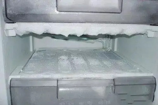 缩略图 | 冰箱老结冰，不是冰箱问题，动一动冰箱这地方，冰箱不结冰更省电！