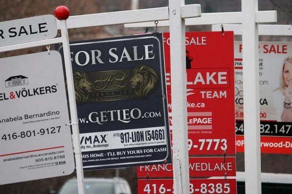 缩略图 | 加拿大房主“心态”慌了，大批人抛售房屋！