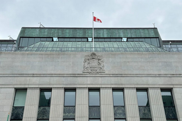 缩略图 | RBC预测加拿大央行降息2%，房价今年涨9%，明年涨16%！