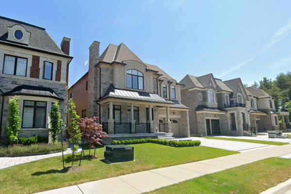 缩略图 | 加拿大华人签"楼花转让"被骗惨：$15万打水漂，还被索赔$35万！