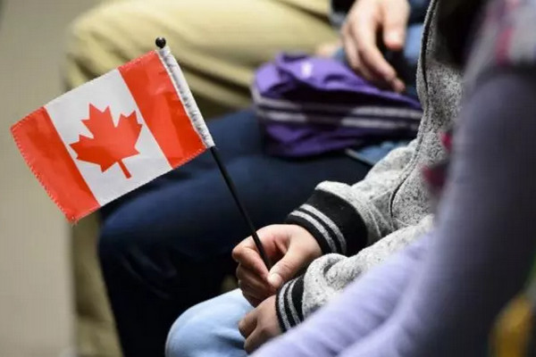 缩略图 | 加拿大2024年最新移民数字公布！移民潮降温了？