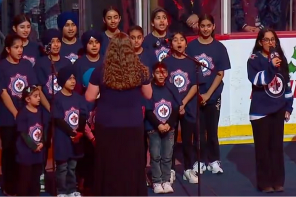 缩略图 | 【视频】加拿大国歌被改"印度语"首次公演！全网炸锅！