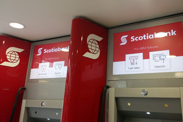 缩略图 | 加拿大丰业银行业绩创新高，还是要裁员！内部信曝光！