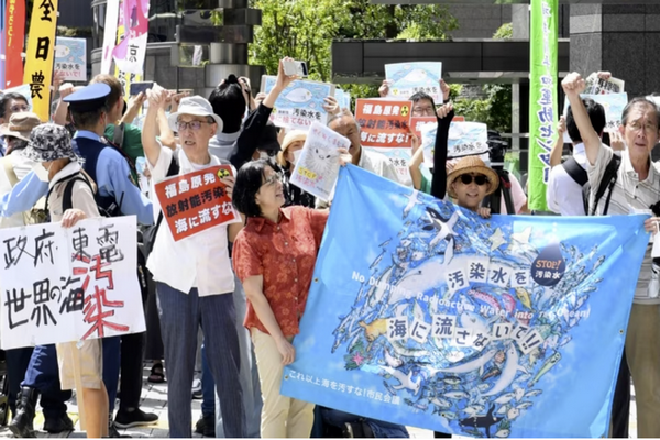 缩略图 | 日本核废水正式排入大海，中国即刻禁止进口日本水产品！