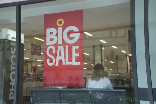 缩略图 | 老牌巨头突然宣告破产！400门店被接管，12000人或将失业！