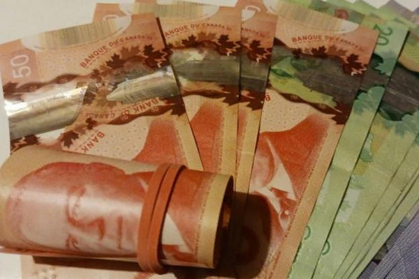 缩略图 | 加拿大一名女子承认向税局撒谎，判罚12万元、2年刑期！