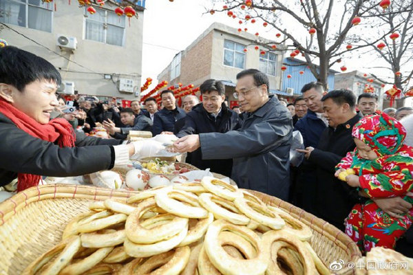 缩略图 | 李克强考察山西遇学童背诗，小孩坦承不解其意引众乐