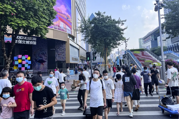 缩略图 | 华强北“芯片赌徒”梦碎：从豪赚1000万，到血本无归