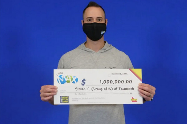 缩略图 | 变仇人！明明在彩票合买群，加拿大男子却被16个“朋友”排除，中百万一毛没有！