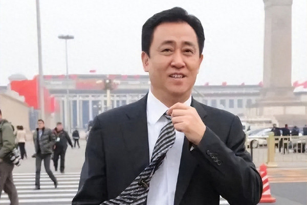 缩略图 | 许家印：从钢铁工人到亿万富豪，再到阶下囚！