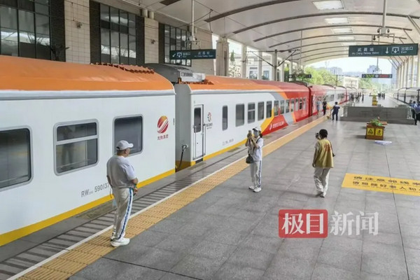 缩略图 | 武汉票价最贵火车今日发车：20999元起，最多容纳231人