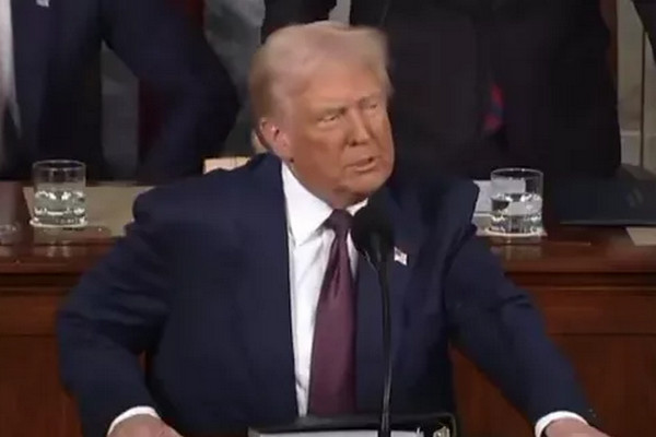 缩略图 | 特朗普“关税大派钱”计划引发质疑，钱从哪来？