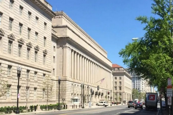 缩略图 | 又打压！美国商务部将42家中国企业列入出口管制清单！
