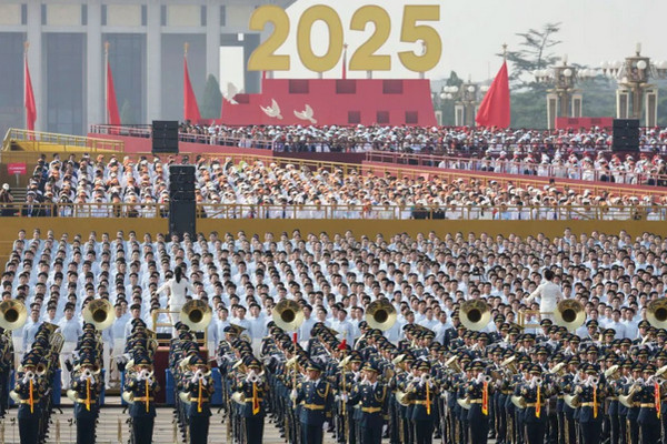 缩略图 | 特朗普承认自己看了中国阅兵：美丽、印象深刻