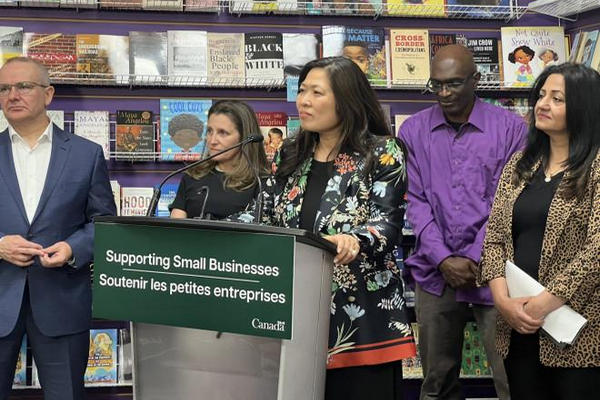 缩略图 | 加拿大联邦政府宣布：为小企业降低信用卡手续费