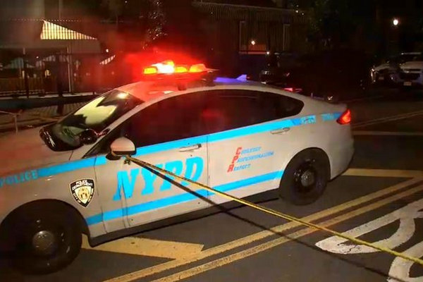 缩略图 | 震惊！纽约市篮球赛现场突发枪案：5人中枪，1人死亡！