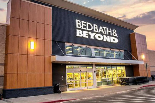 缩略图 | 知名牌商品店 BedBath & Beyond 首席财务官跳楼自杀，疑操纵股价！