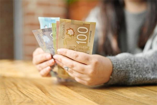 缩略图 | 加拿大5省齐涨最低工资：安省17.6加元全国最高，阿省垫底！