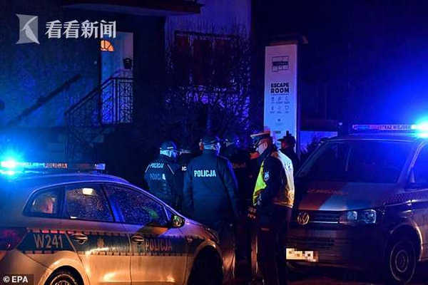 缩略图 | 5名少女玩"密室逃脱" 无法逃脱葬身火海