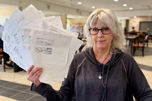 缩略图 | 62岁老人被骗光积蓄，银行两次拒赔！同一张支票存21次！