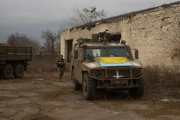 缩略图 | 乌克兰军队进入赫尔松！泽连斯基：历史性的一天