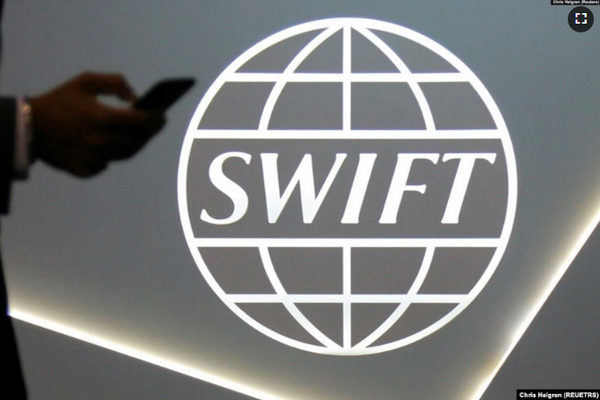 缩略图 | “金融核武”启动：俄罗斯被踢出全球支付系统SWIFT