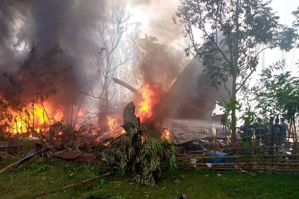 缩略图 | 菲律宾军机坠毁事故已致45人遇难，仍有5名士兵下落不明