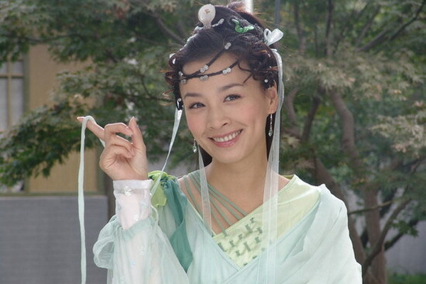 缩略图 | 张庭的幻灭史：酒窝女神是怎么走到今天的？