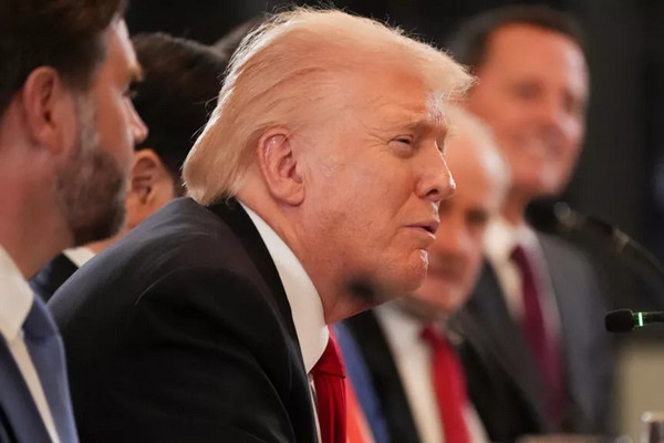 缩略图 | 特朗普提议将医改补助直接发给民众，以缓解政府关门僵局！